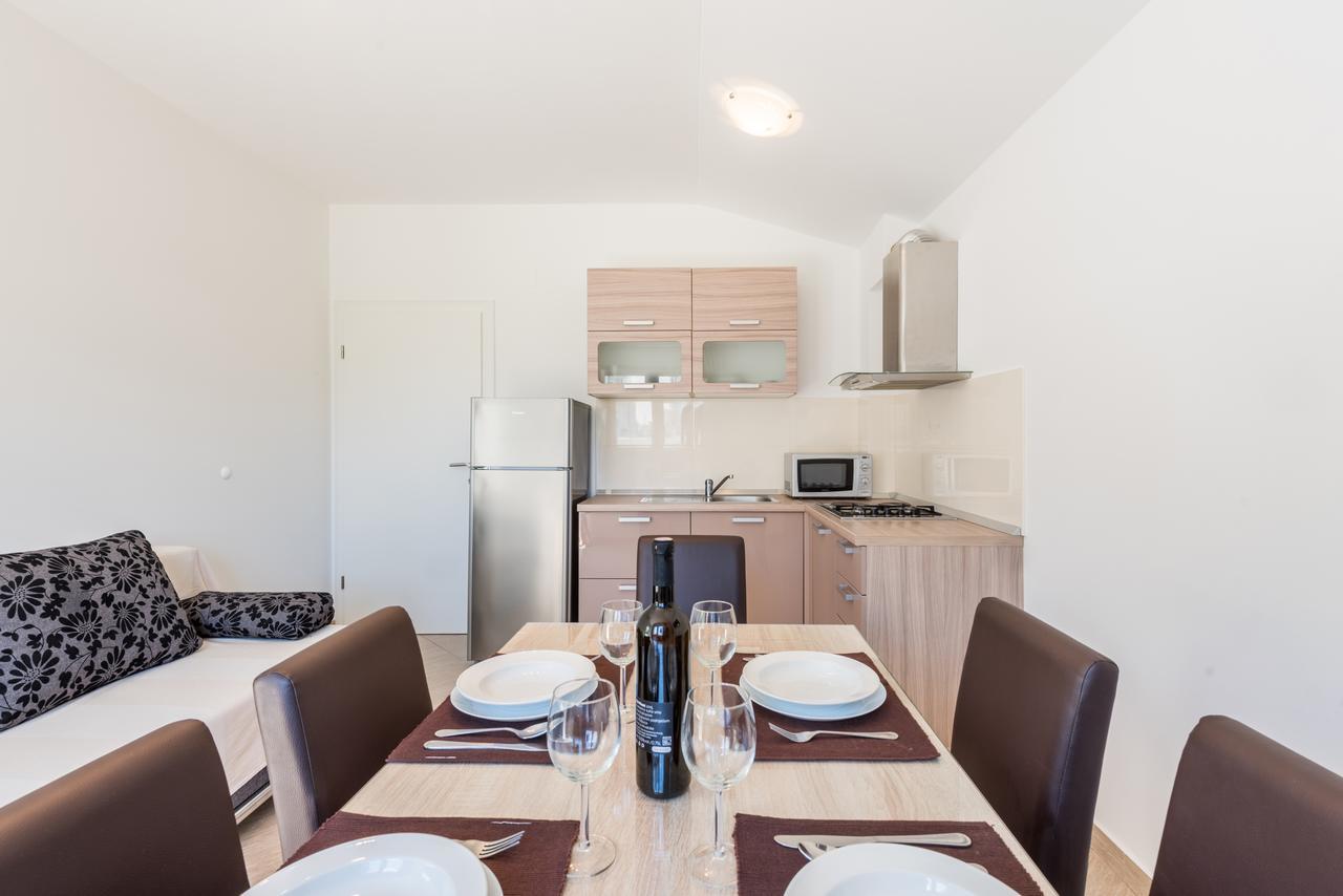 Apartments Marko Подстрана Екстериор снимка